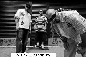 la sfarsitul anului 1993, pe vremea cand albumele de hip hop circulau doar in cercuri restranse, iar